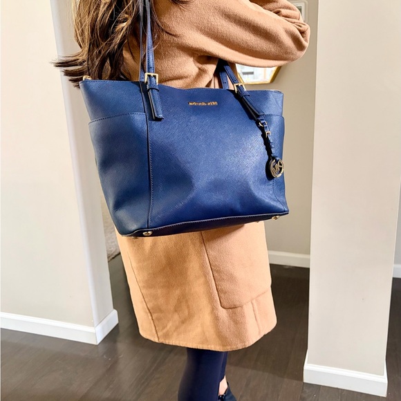 Michael Kors Dark Blue Tote Bag - Picture 2 of 3